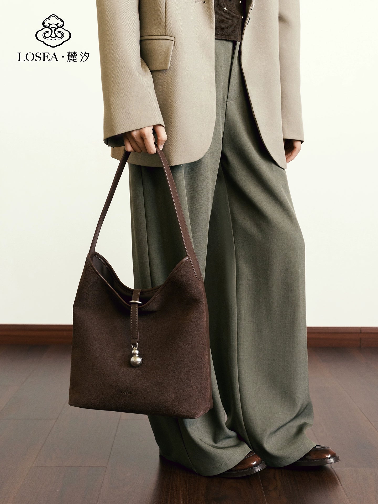 LOSEA Matte Leather Bucket Bag