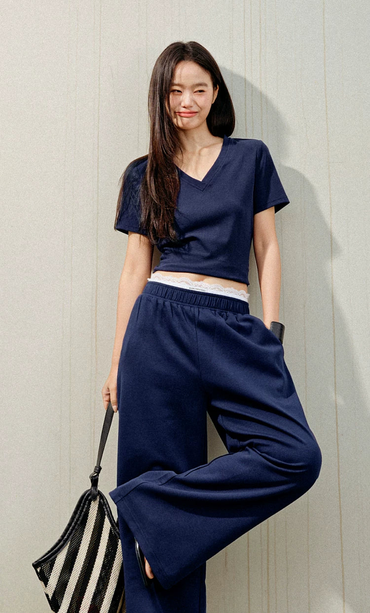 Kuose Crew Neck Embroidered Short Knitted Tee