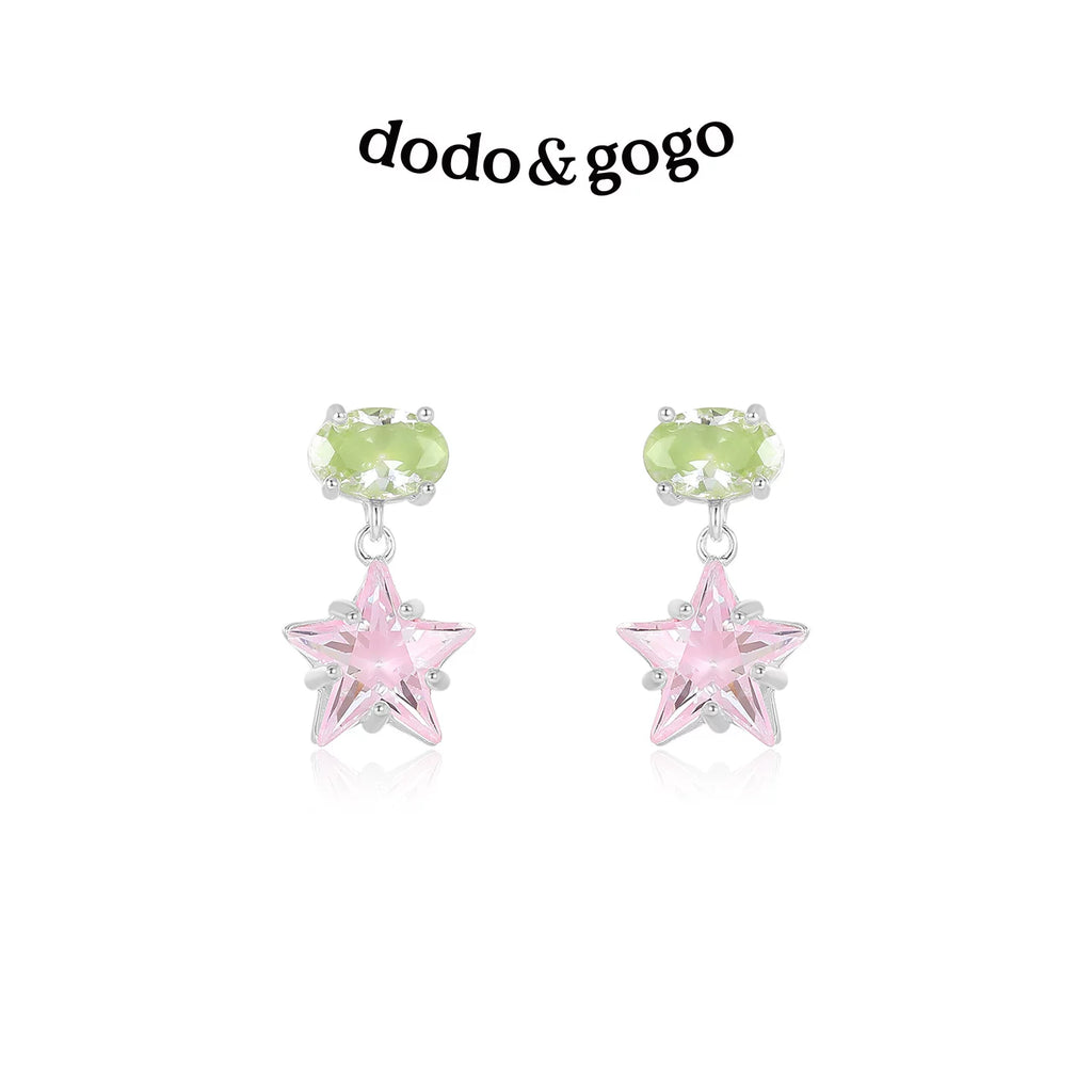 DODOGOGO Pentagram Simple Star Pendant