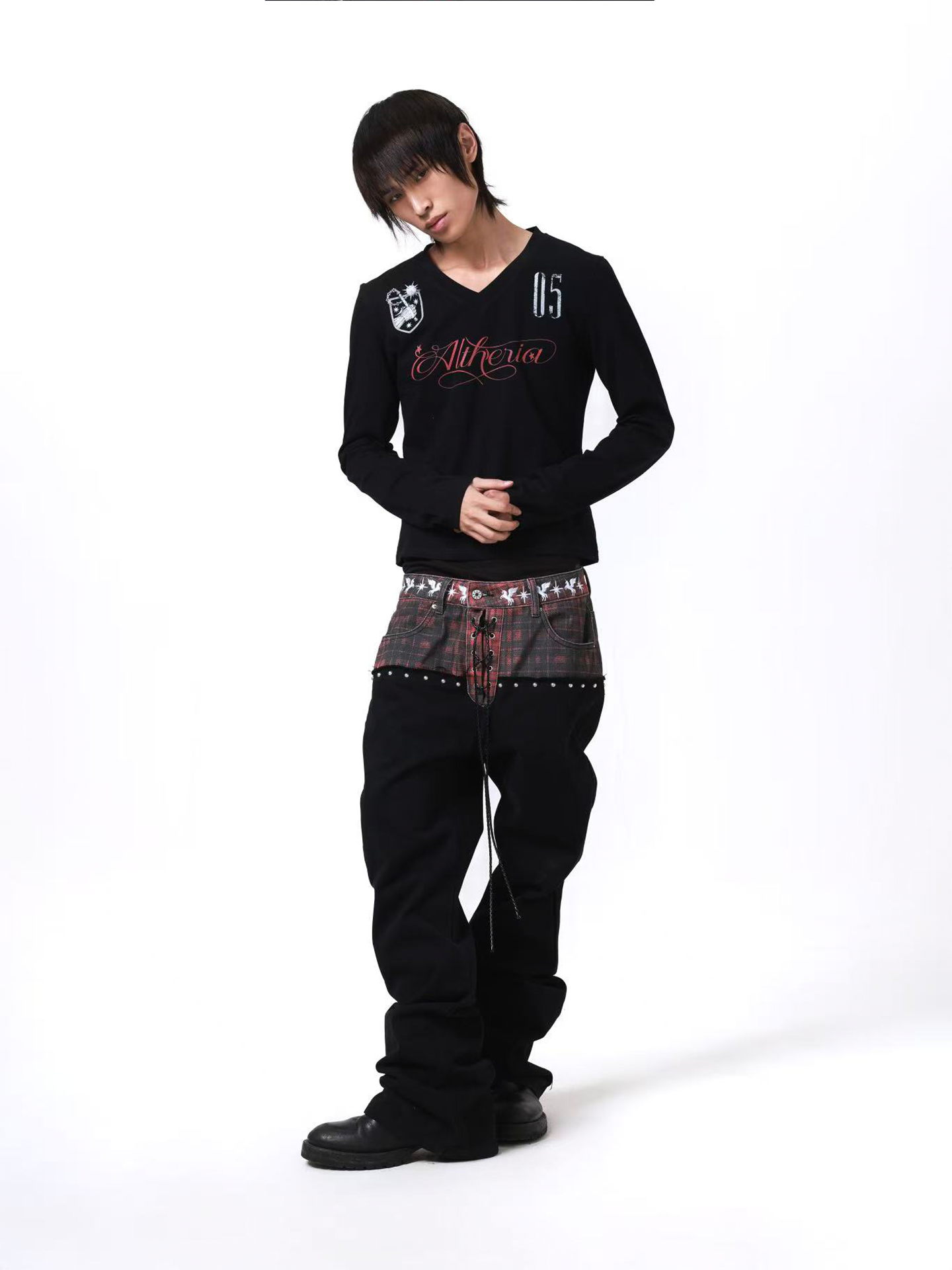 DETW Waist Embroidered Rivets Stacked Jeans