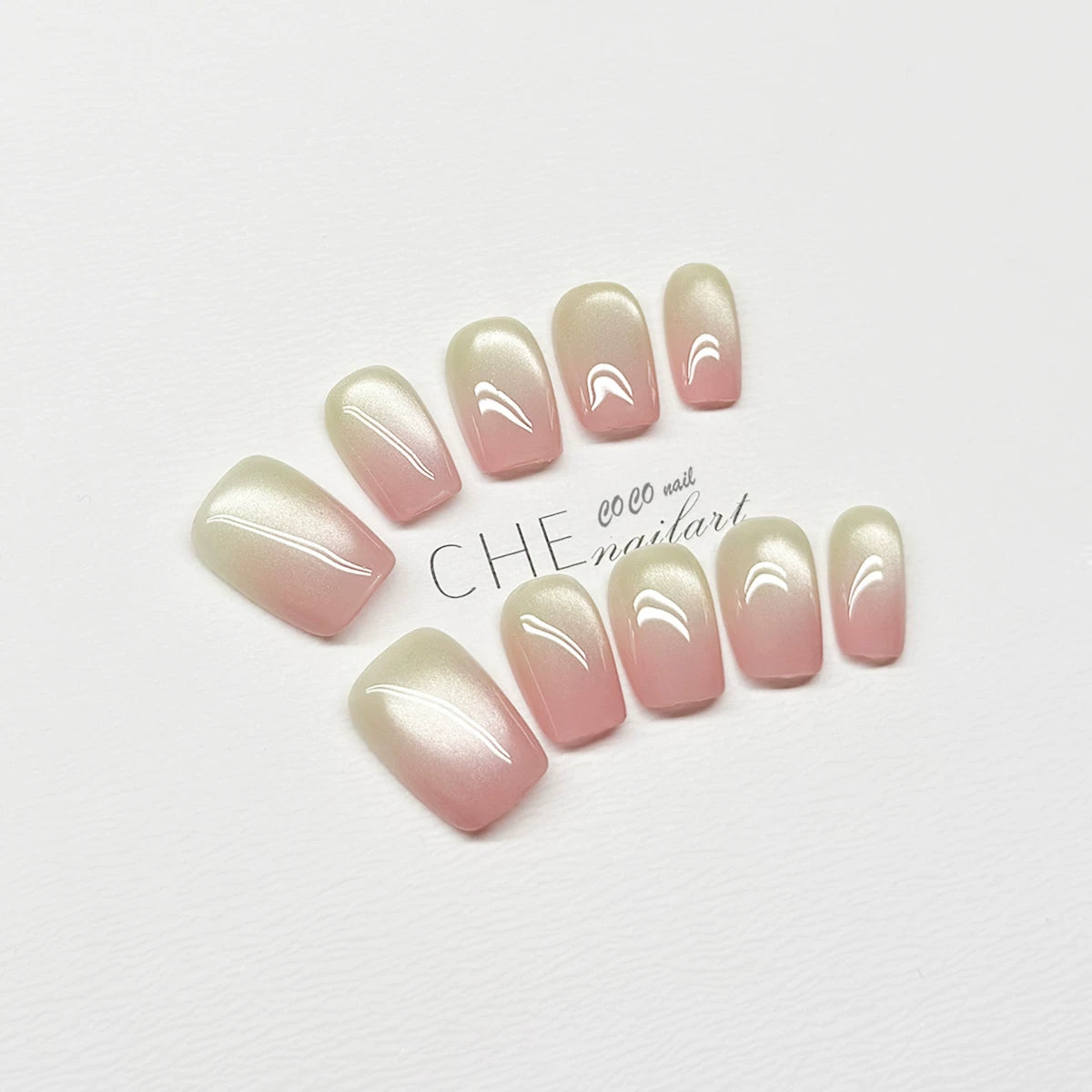 COCO Minimalist Advanced Sense White Wearing Armor