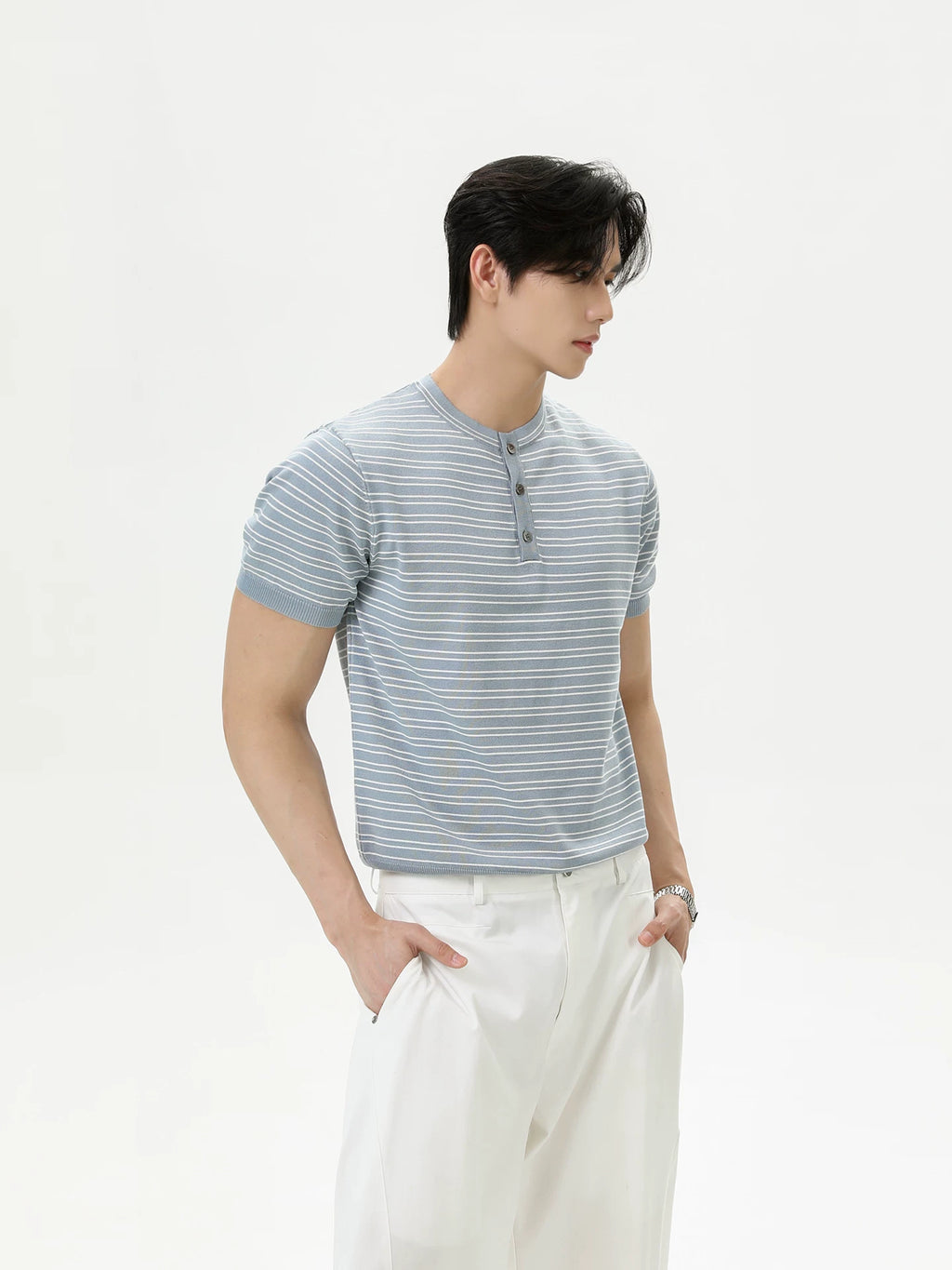 TURNTIDE Front Shoulder Striped Contrasting Knitted Tee