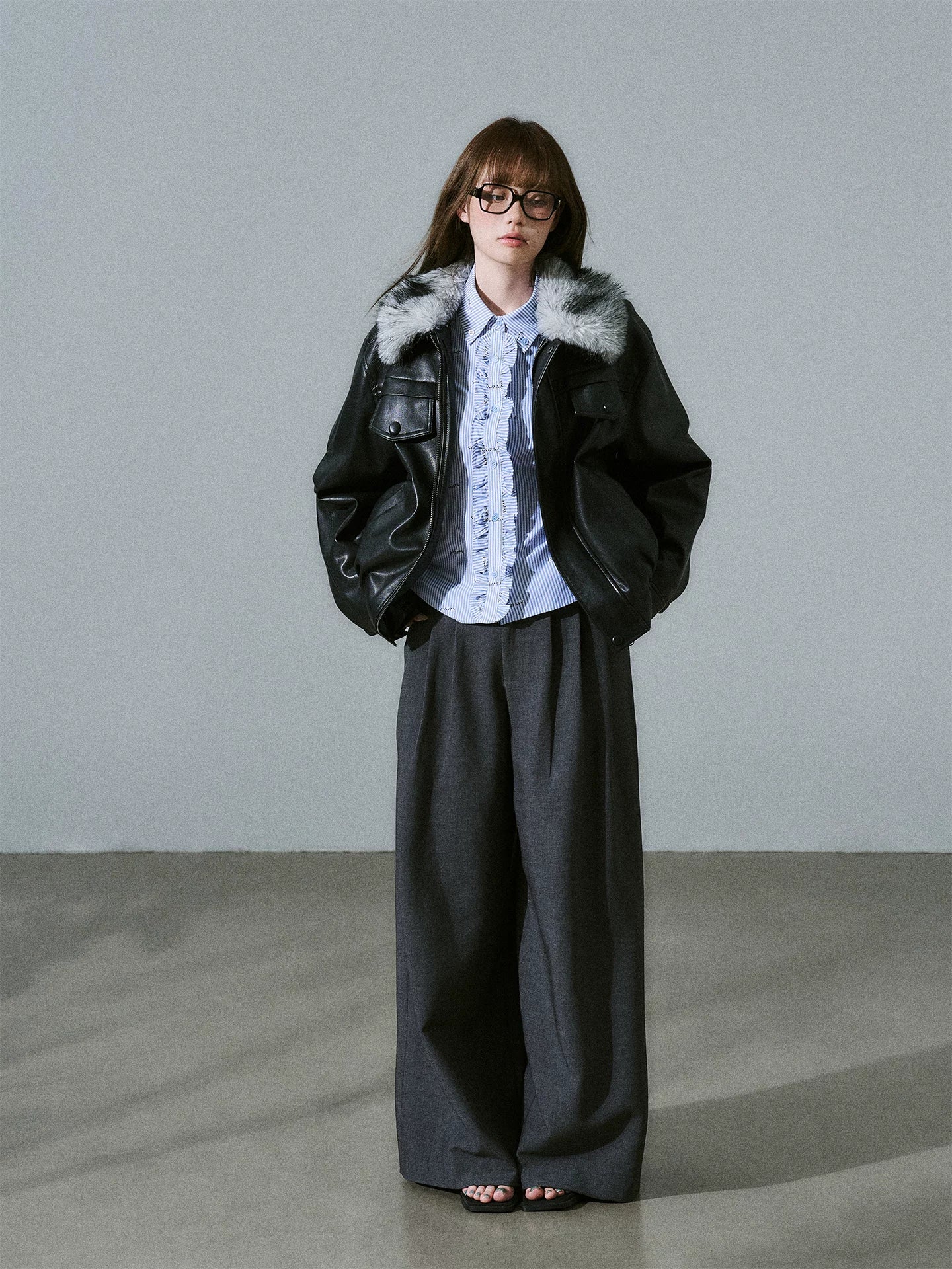 LOST FOREST Versatile Slim Low-rise Wide-leg Trousers