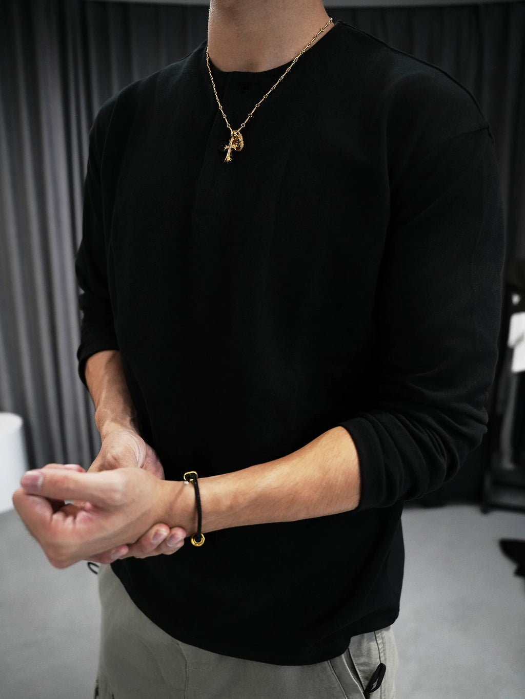 GTAL Henry Collar Is Warm with Versatile Long Sleeves
