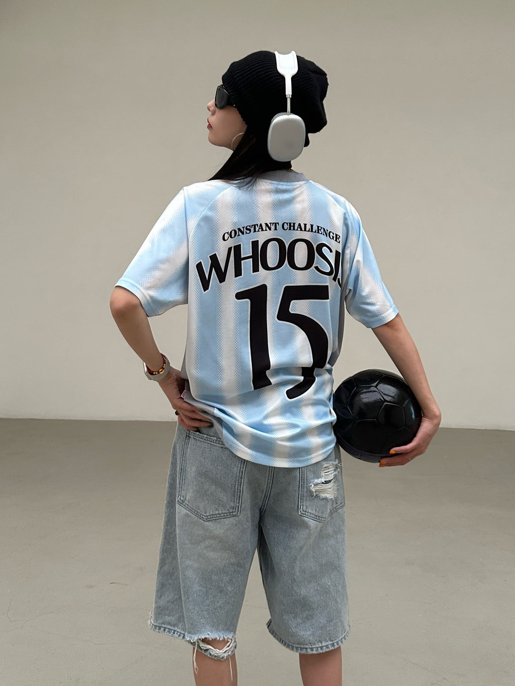 【HELLO KITTY OFFICIAL CO-BRAND】WHOOSIS EMBROIDERED STRIPED FOOTBALL SHORT SLEEVE JERSEY
