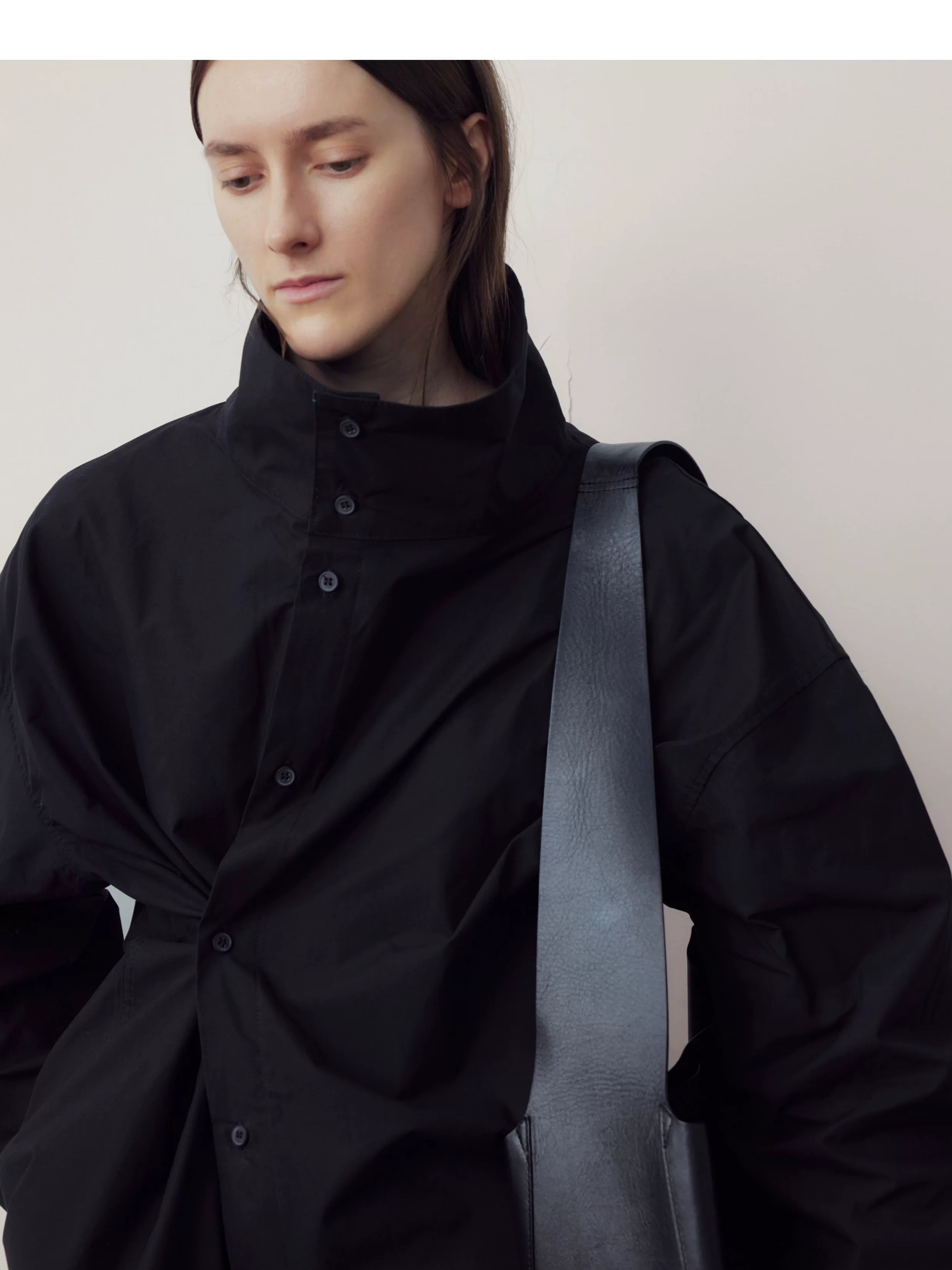 COLN High-necked Slim Long-sleeved Shirt