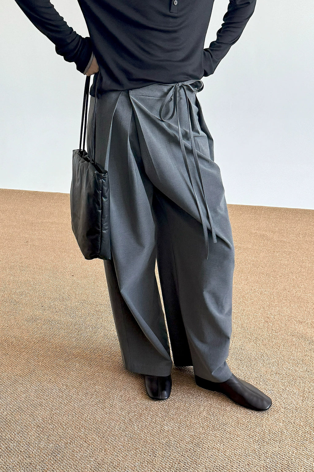 COLN Diagonal Placket Lace-up Loose Suit Pants