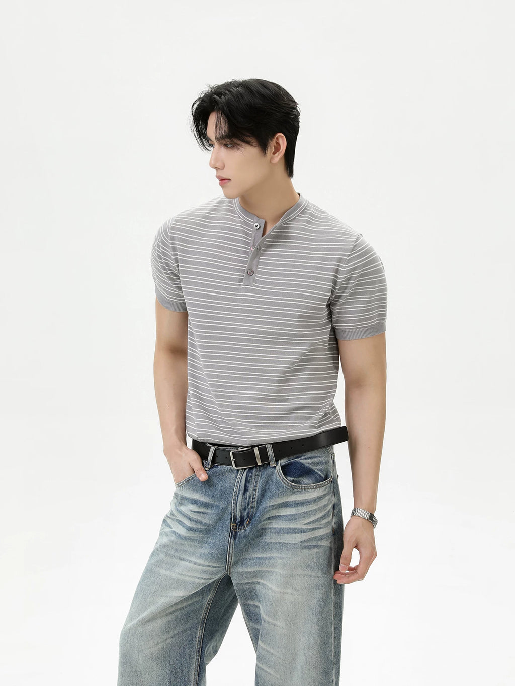 TURNTIDE Front Shoulder Striped Contrasting Knitted Tee