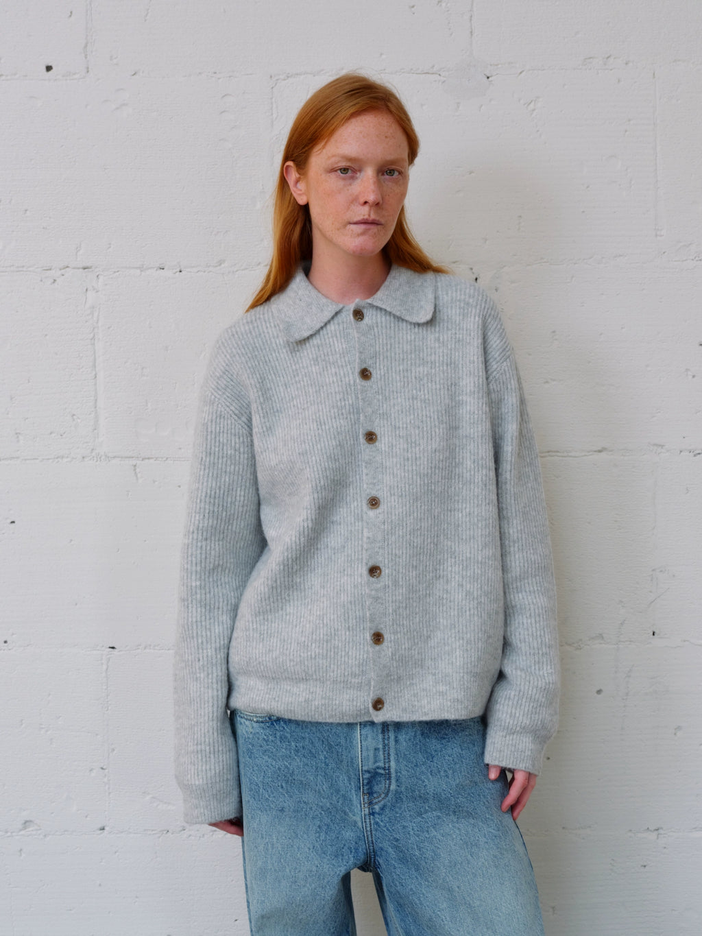VLABMADE Simple Contrasting Button-down Knitted Cardigan