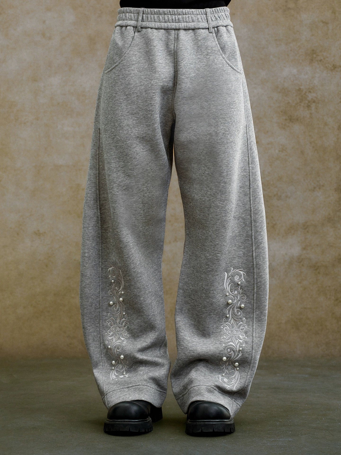 YADcrew Vintage Casual Pearl Scimitar Sweatpants