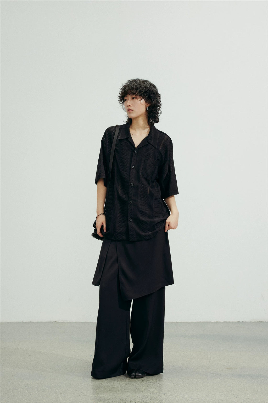 SUNYVONNE Rhombus Hollow Loose Short Sleeve Shirt