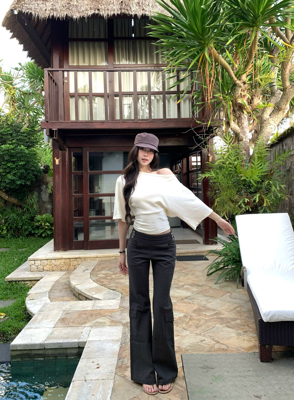 WITHMIN Straight-leg Micro-pull Jeans