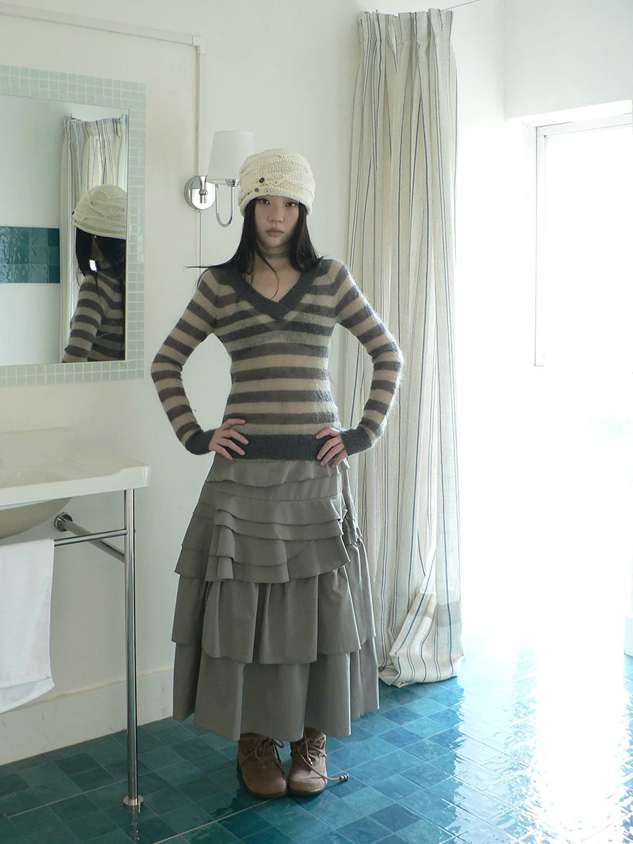 Ang:project Thin V-neck Contrast Striped Knit Long Sleeves