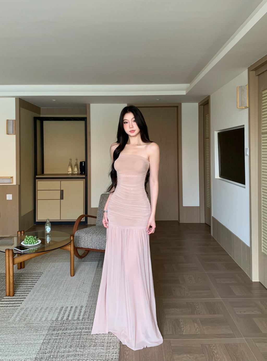WITHMIN Tube Top Pleated Dress