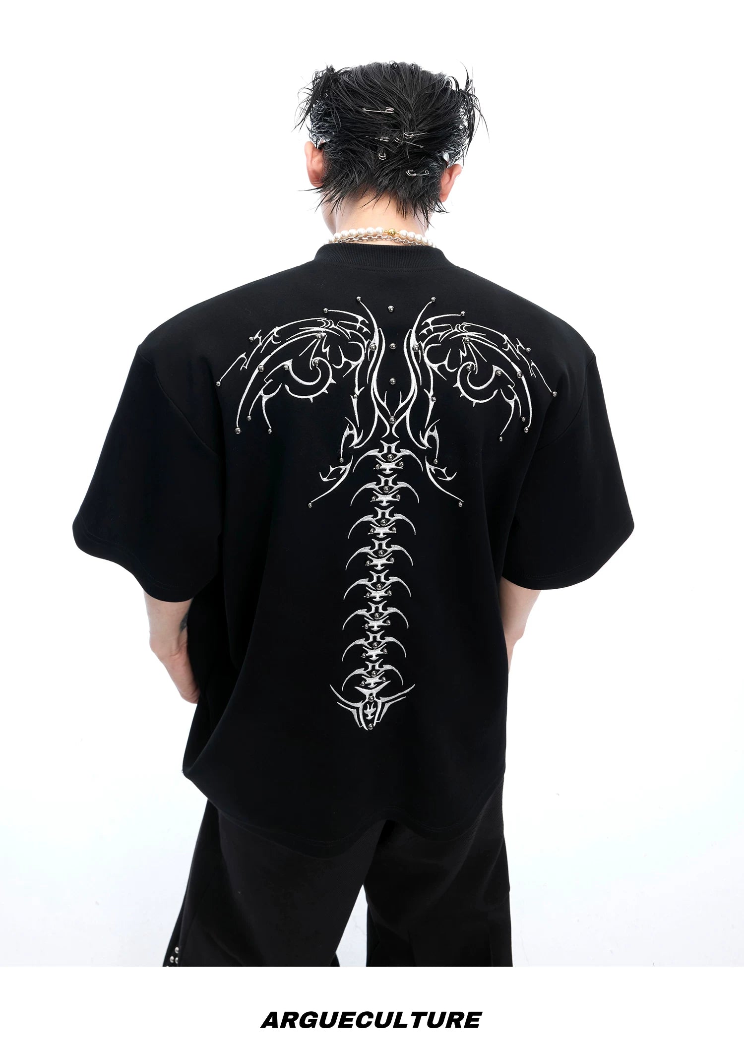 ArguECulturE Spine Embroidery Loose Crew Neck Tee