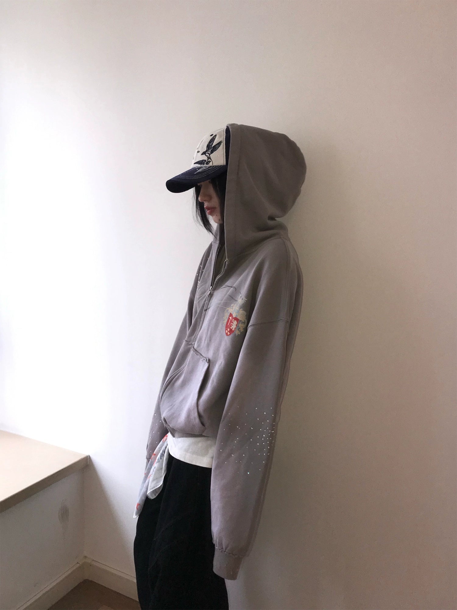 WASE Old Damage Print Hooded Hot Drill Short Wide Zipper Sweater