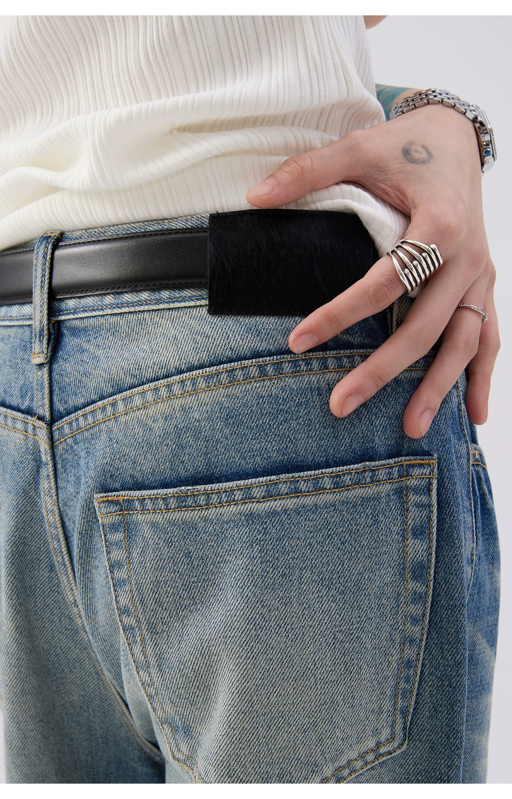 Sameuoo Hand-pleated Straight Jeans