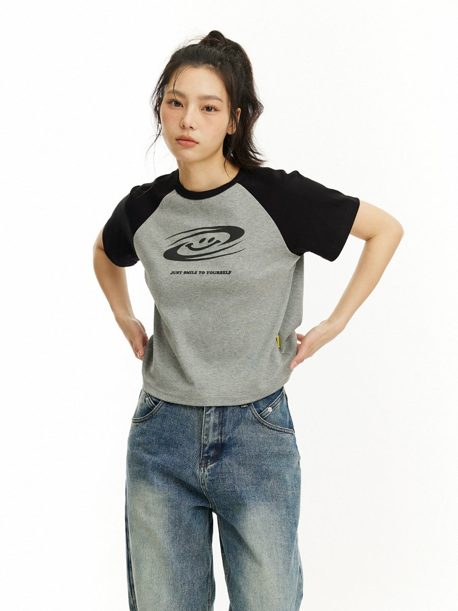 UnderStress Contrast Shoulder Smiley Tee