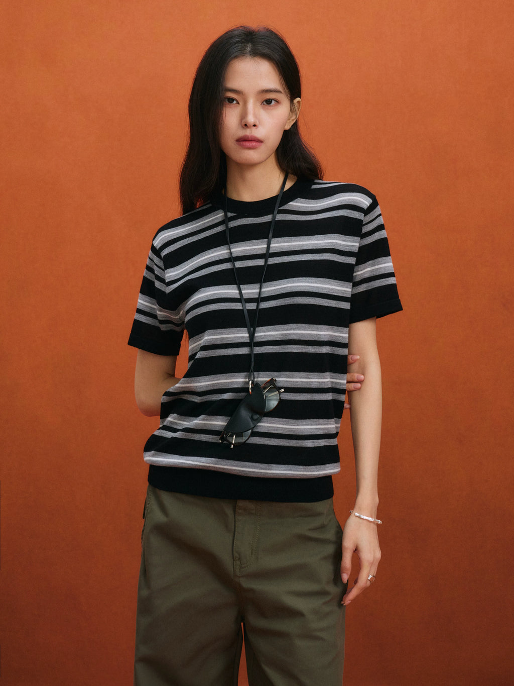 NO LOGO Retro Striped Light Tee