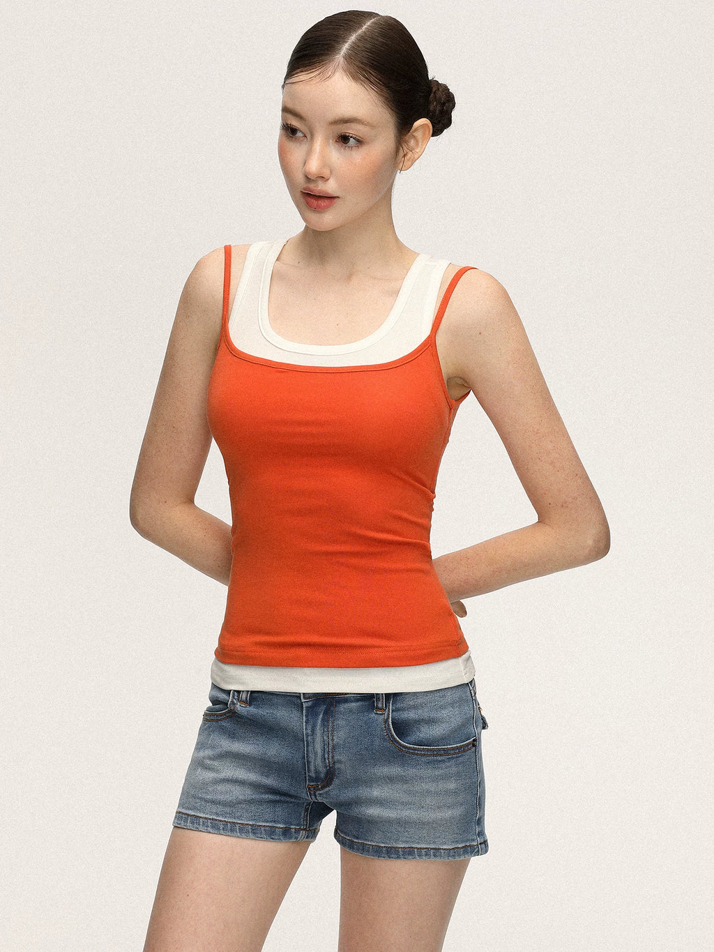 Anna Aneae Contrasting Slim Fit Fake Two-piece Sling Vest