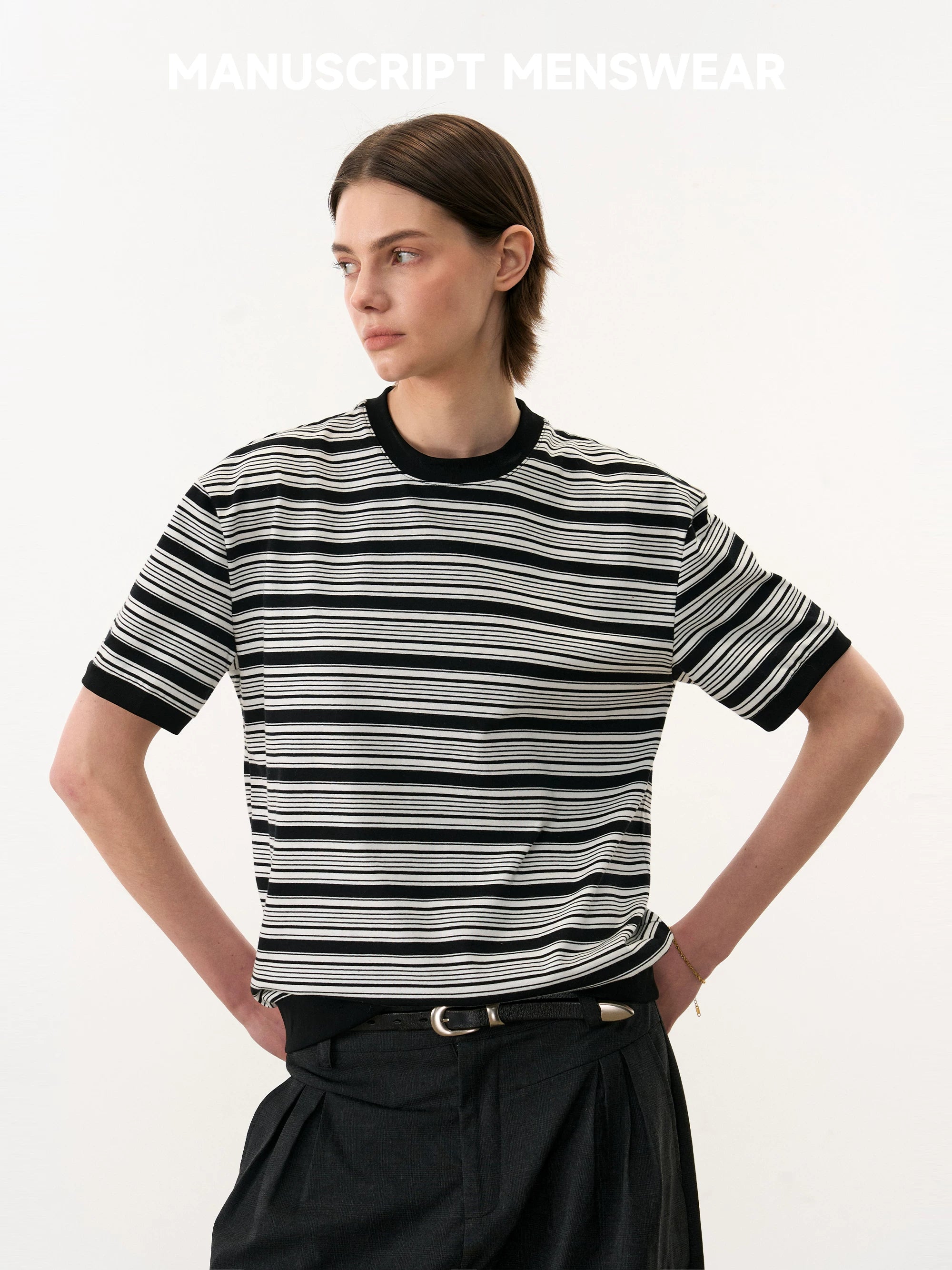 MANUSCRIPT Front Shoulder Striped Slim Tee