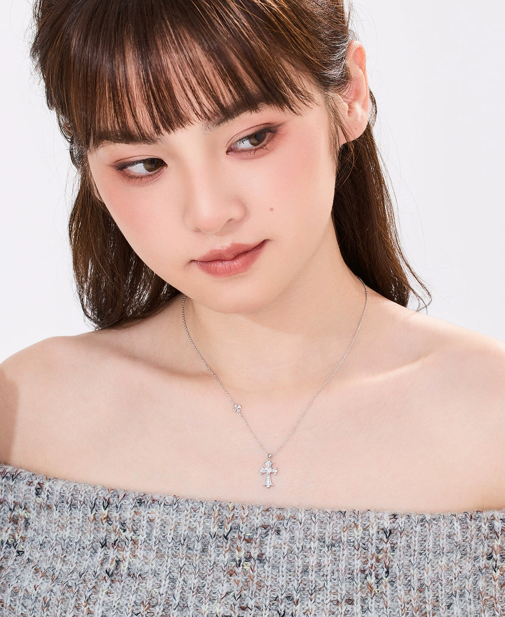 DODOGOGO Cross Simple Necklace
