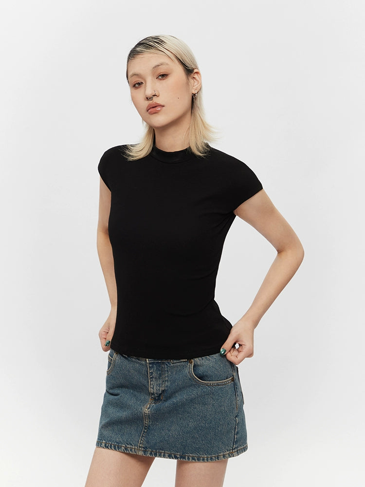AIRHOOD Stand-up Collar Slim-fitting Semi-turtleneck Tee