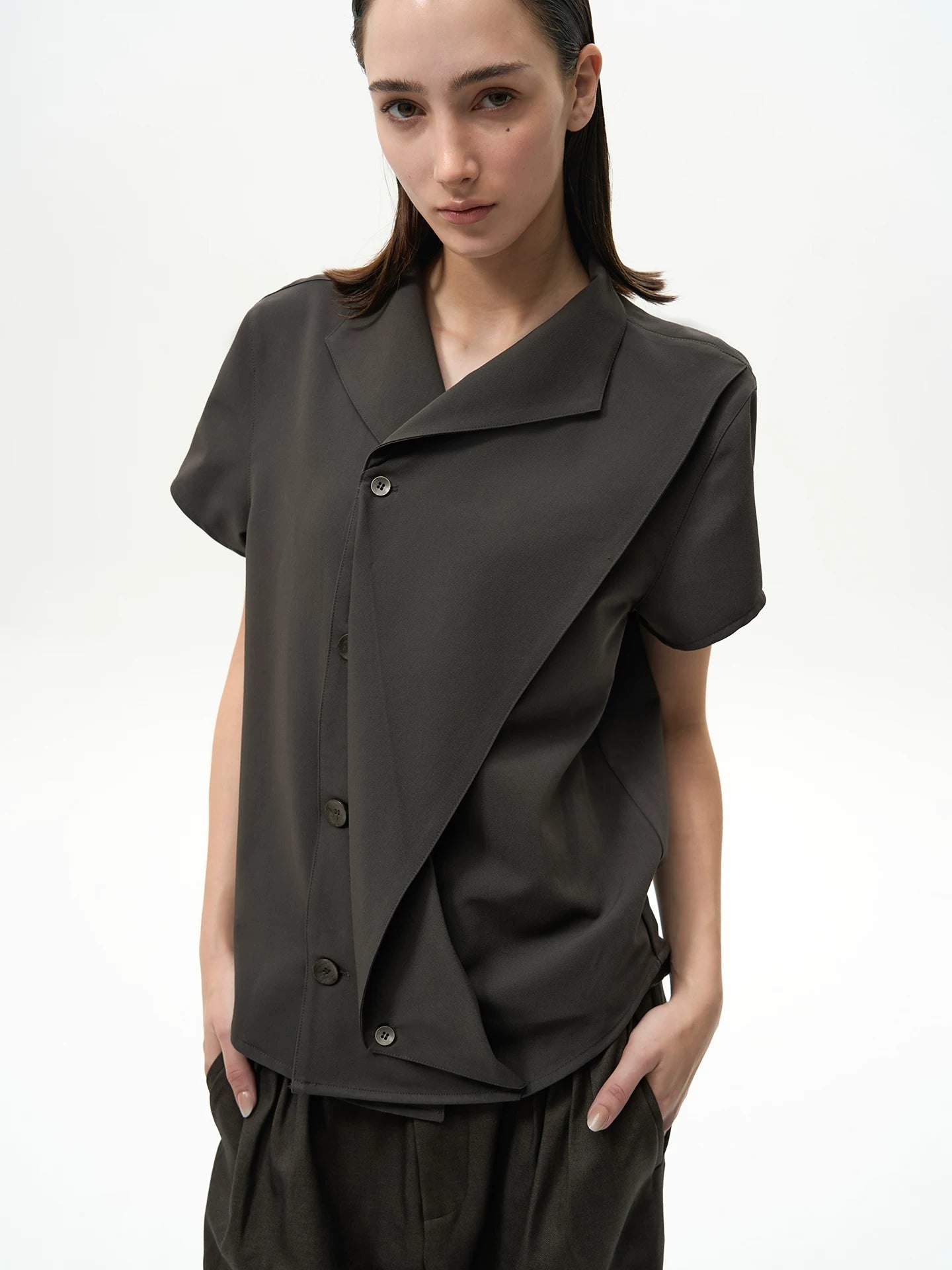 Slight Vogue Folded Flip Sleeve Short Sleeve Shirt
