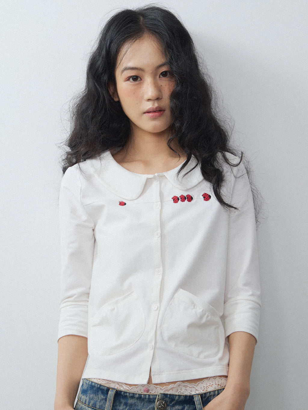In Two Twos Beetle Embroidered Doll Collar Half Sleeve Shirt