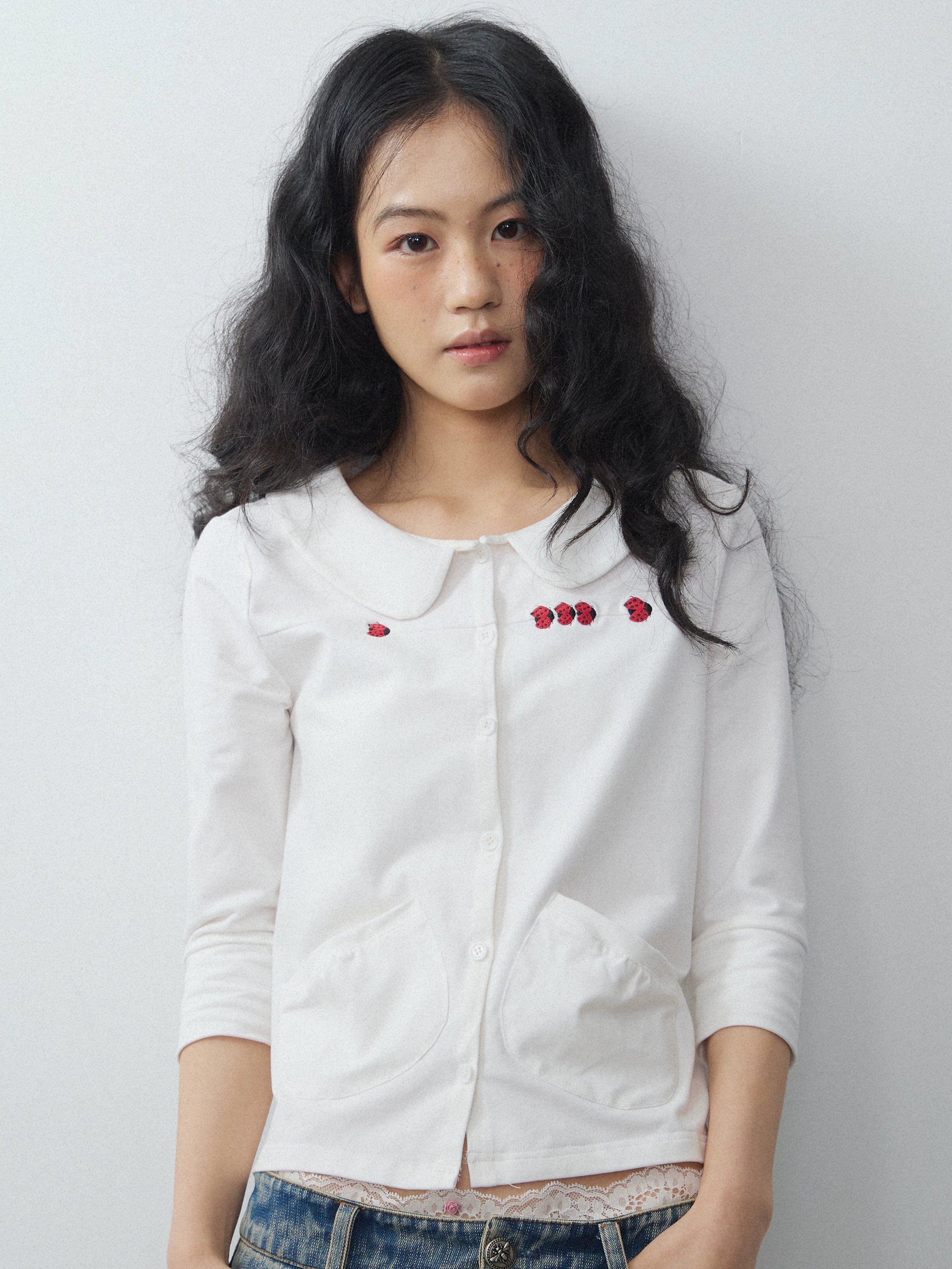 In Two Twos Beetle Embroidered Doll Collar Half Sleeve Shirt