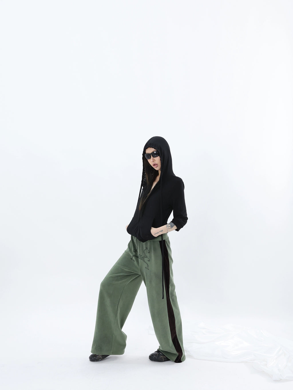 FUZZYKON Totem Print Straight Splicing Sweatpants