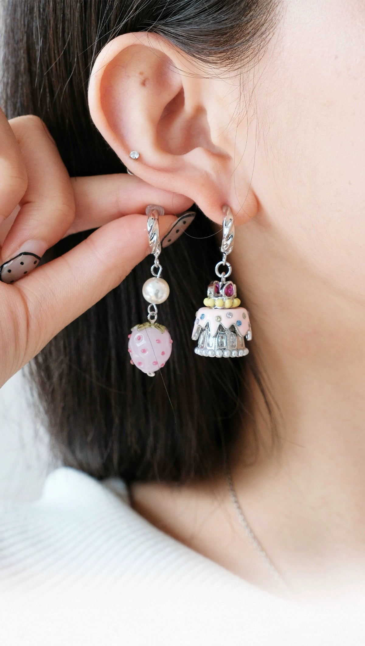 ParanoidP Strawberry Cake Pendant Earrings