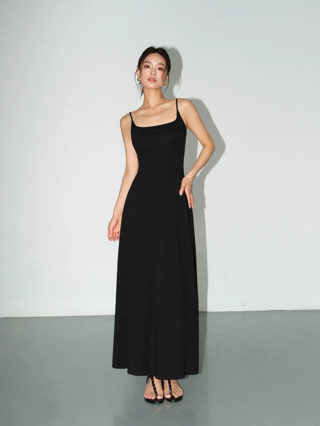 NEVA HU Slim-fit Suspender-knit Dress