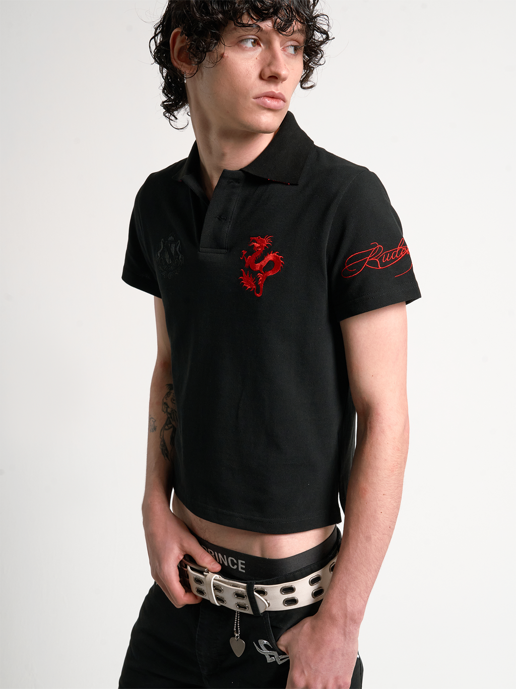 No E Mosen Embroidered Patch Print Lapel Tee