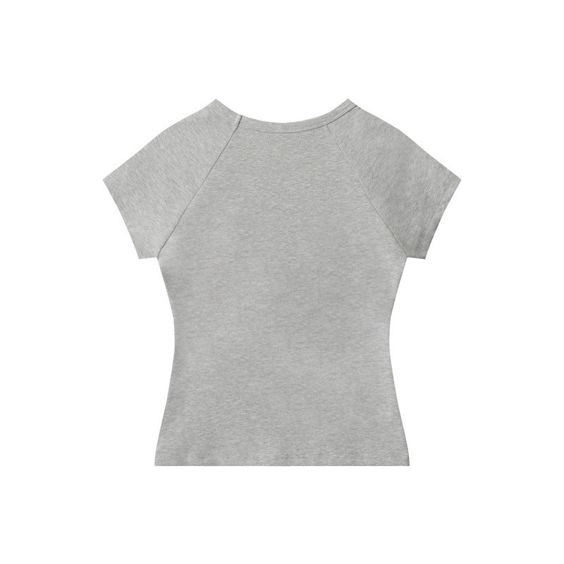 Nariele Bear Print Slim Crew Neck Babes Tee