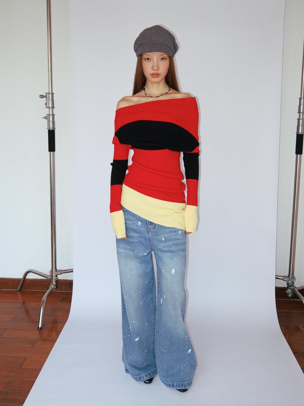 FUNKYFUN Contrasting Color Retro Spliced Slanted Shoulder Knitted Sweater