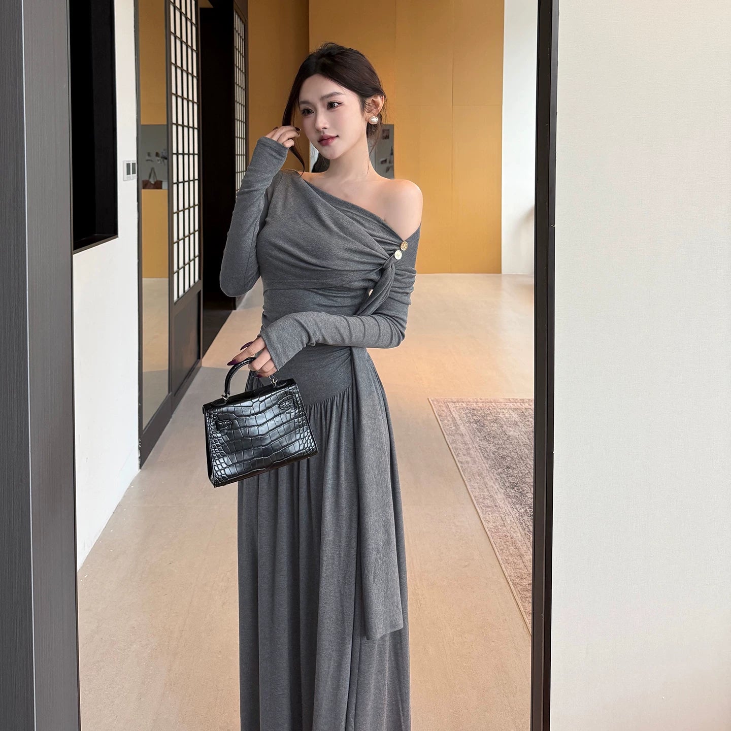 INSTUNNING Light Luxury Slanted Shoulder Waist Thin Dress