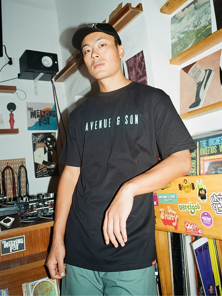 AVENUESON Crew Neck Loose Casual Simple Letter Tee