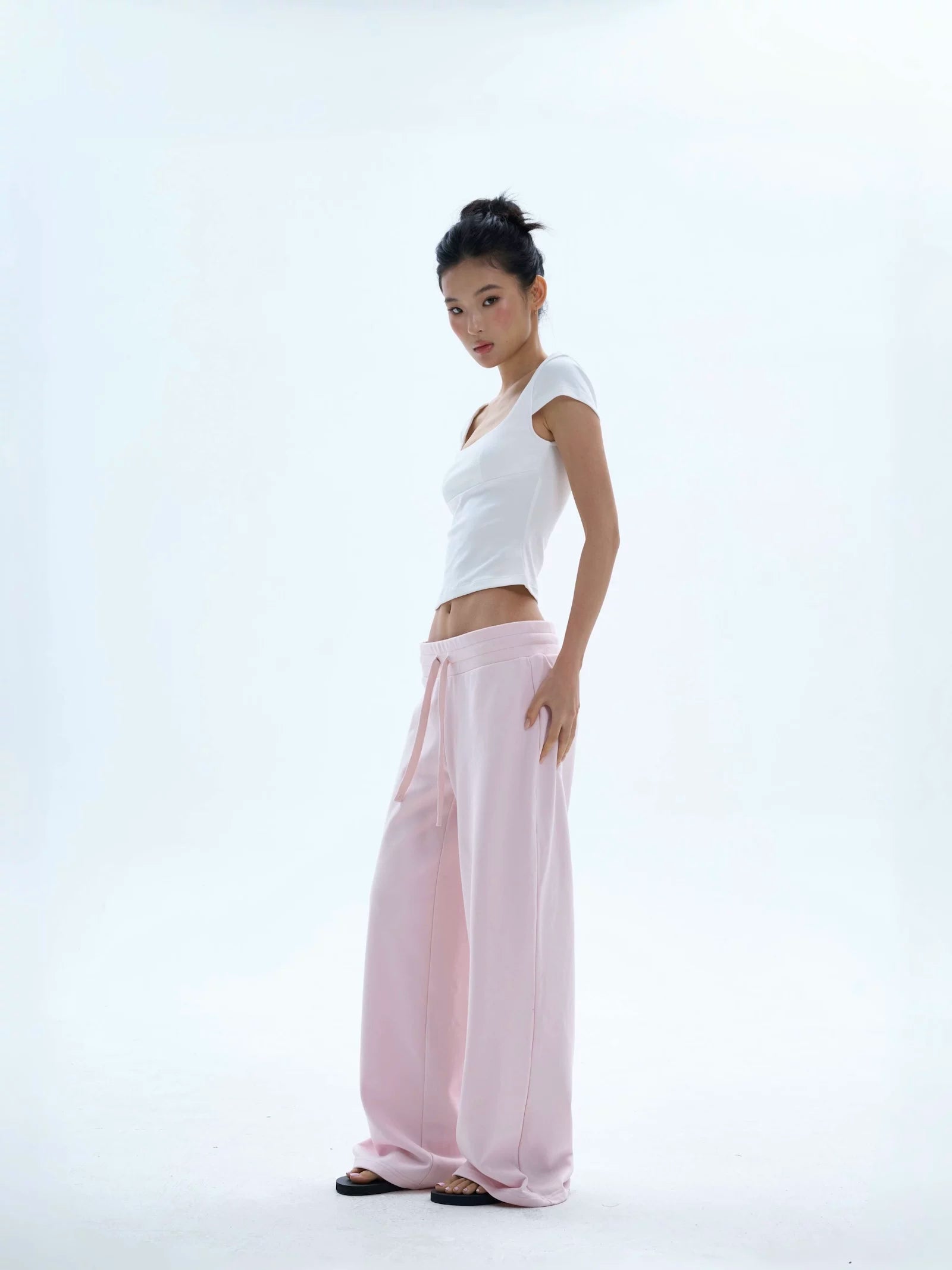 Veryrareme Low Waist Ribbed Wide Waist Drawstring Sweatpants
