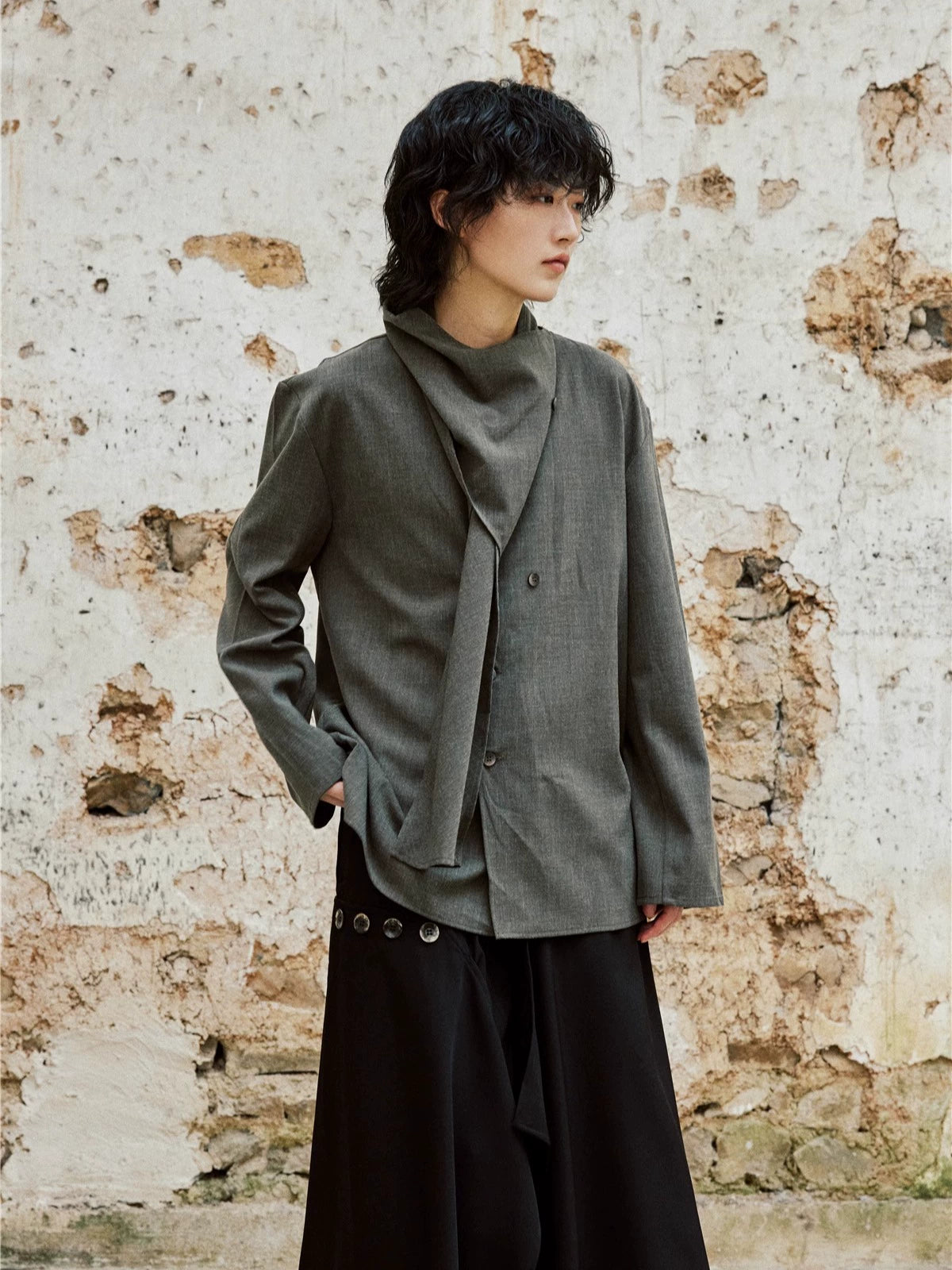 SUNYVONNE Vintage Scarf Long Sleeve Shirt