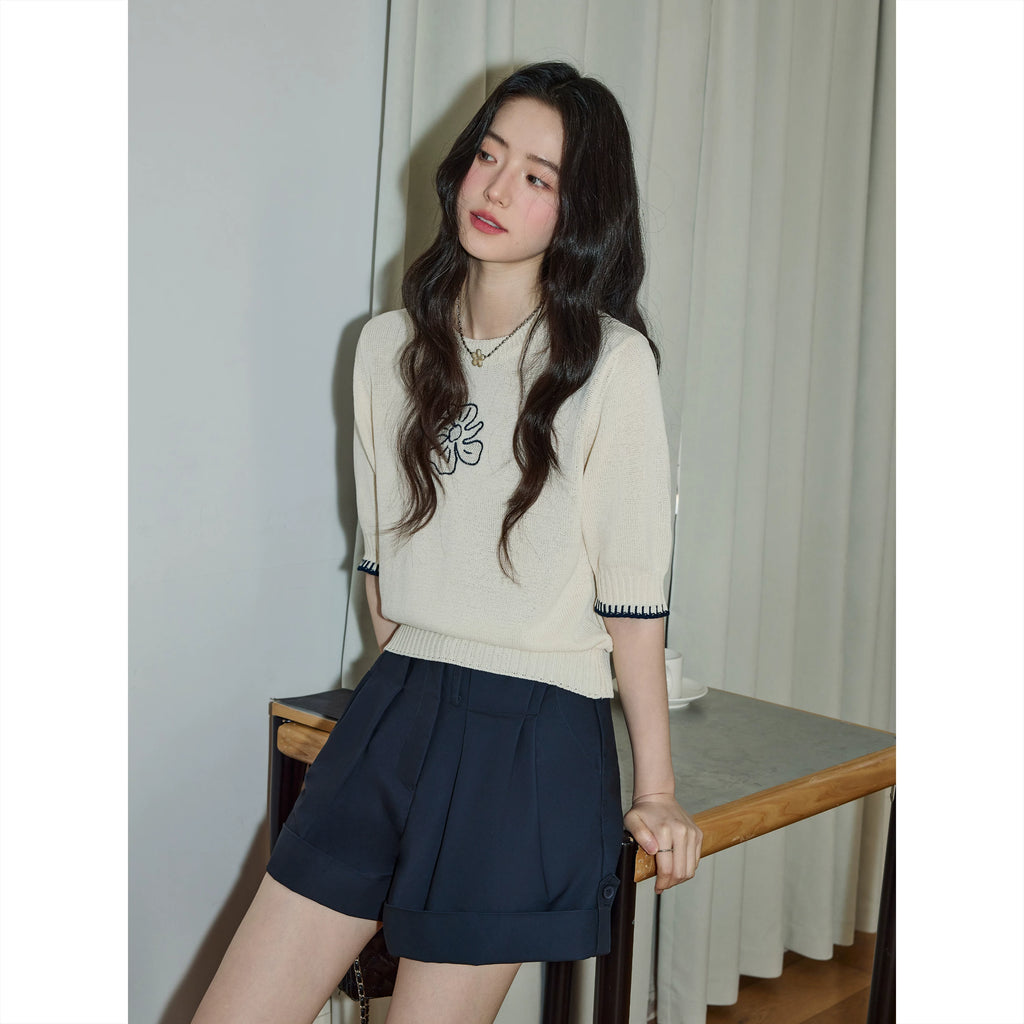 XUJING Embroidery Front Shoulder Knitted Tee