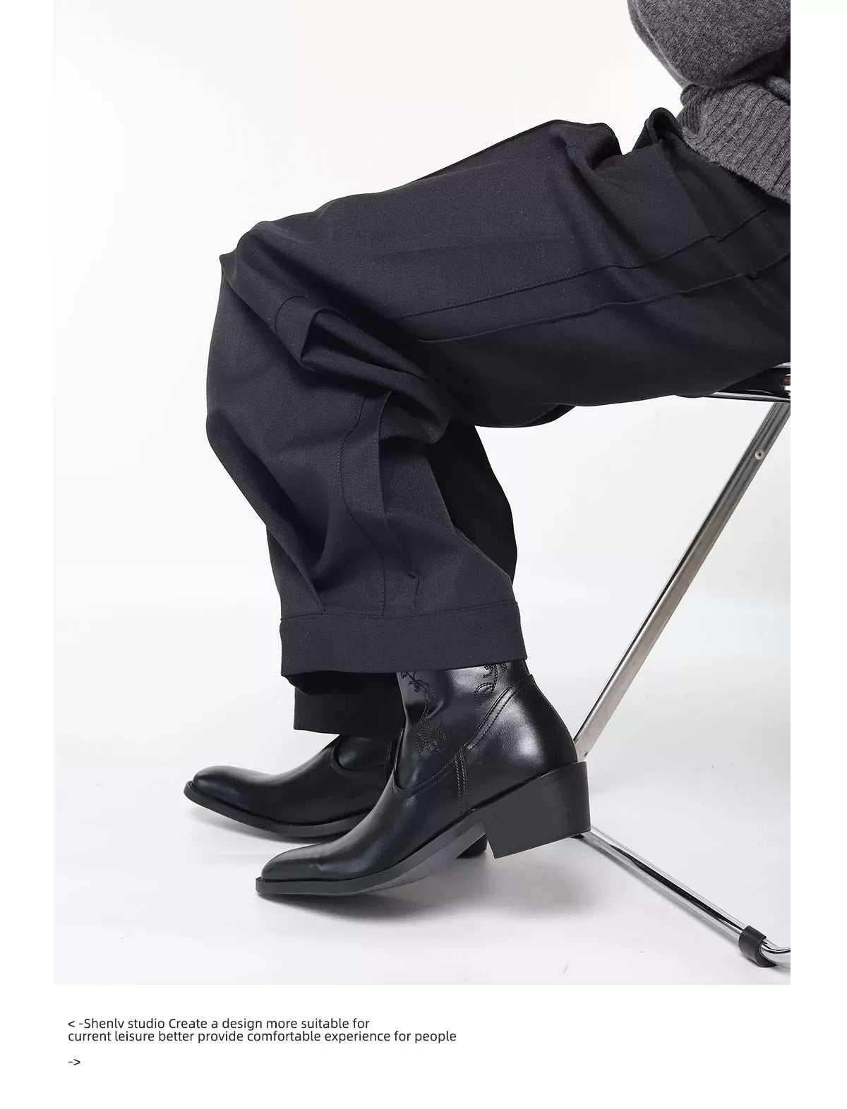 SHENLV STUDIO Side Zipper Individualized Embroidered Pointed Chelsea Boots