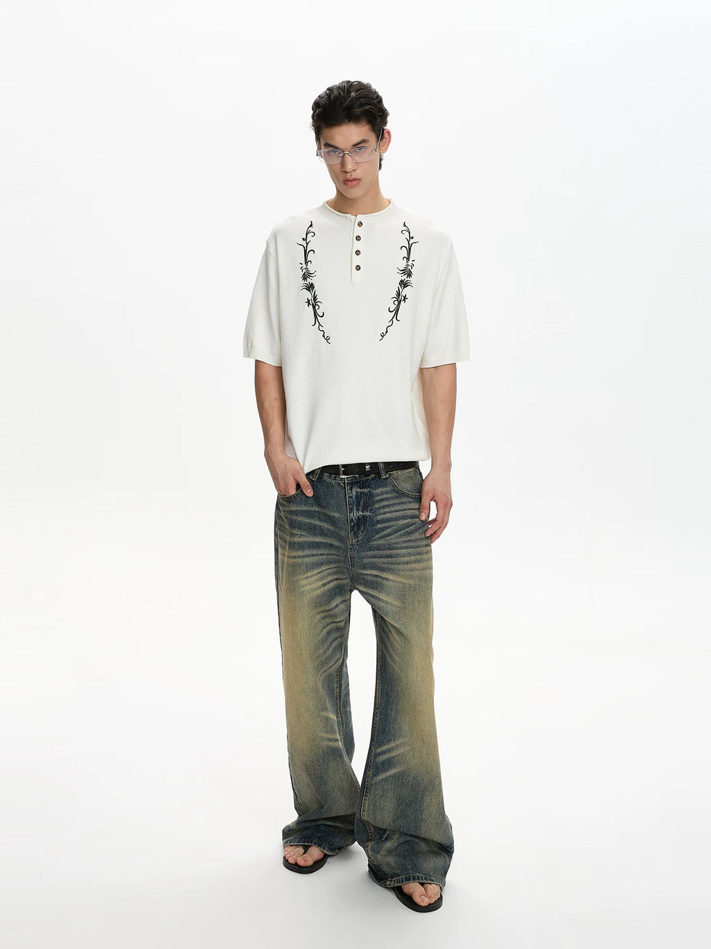A PUEE Vintage Floral Embroidery Knitted Tee