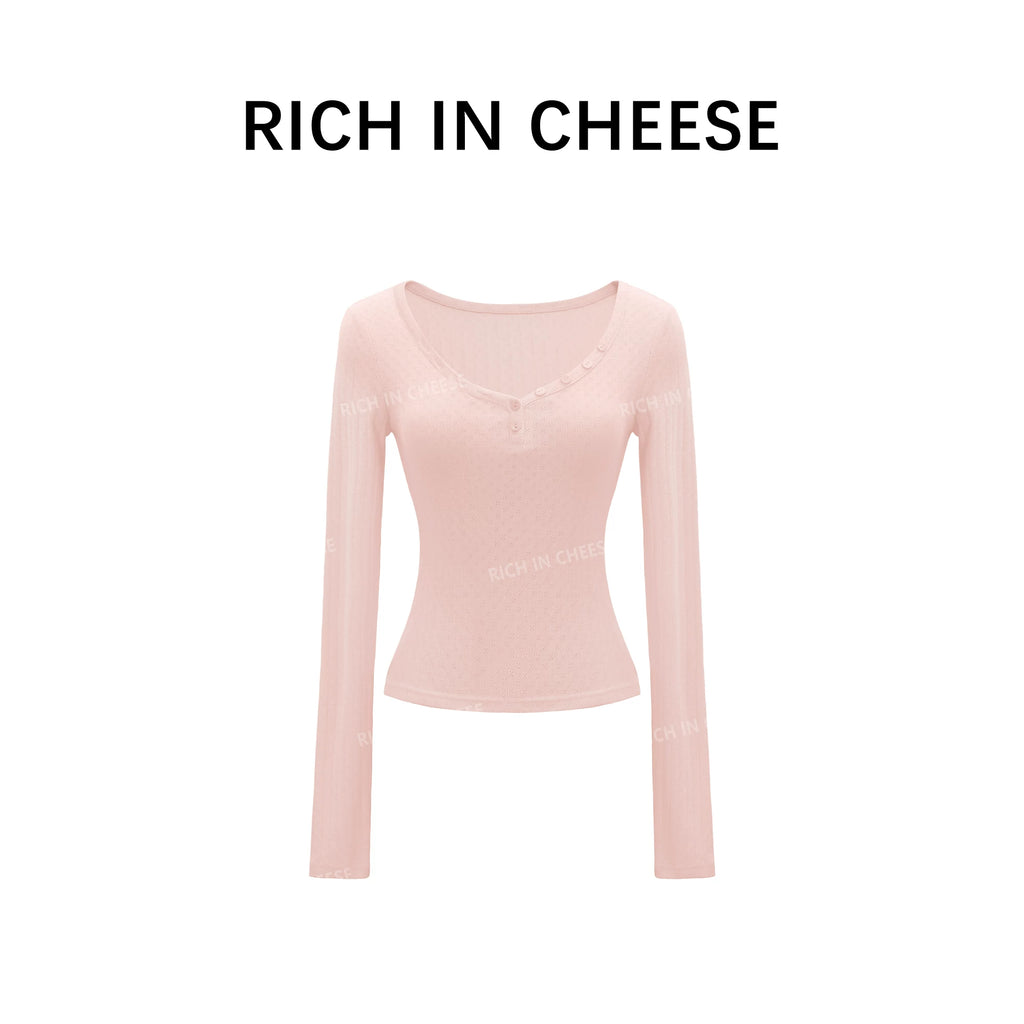 RICH IN CHEESE Slim and Versatile Long Sleeves