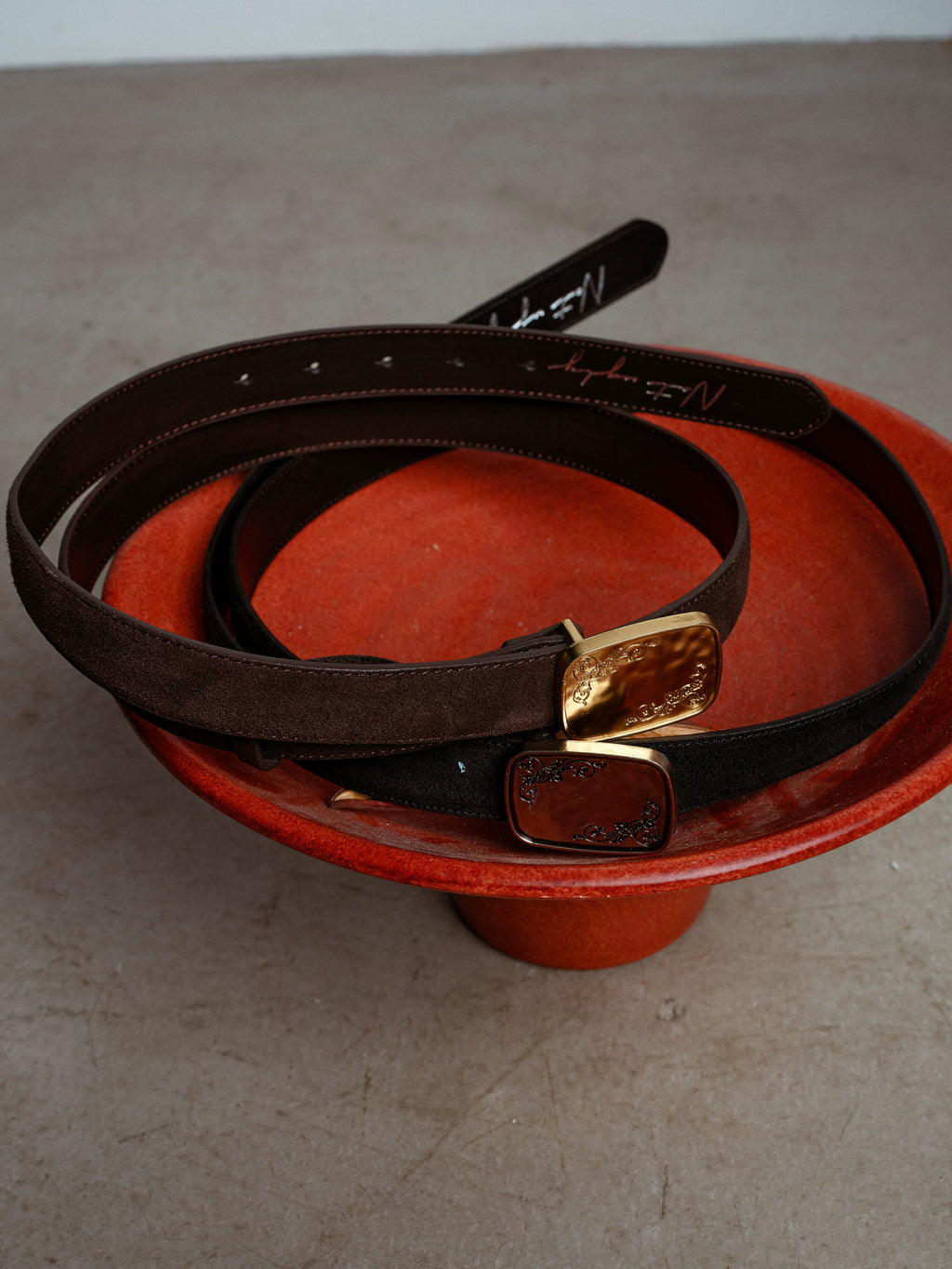 NOT UGLY Anti-Cashmere Electroplated Vine Relief Two-Tone Cowhide Belt