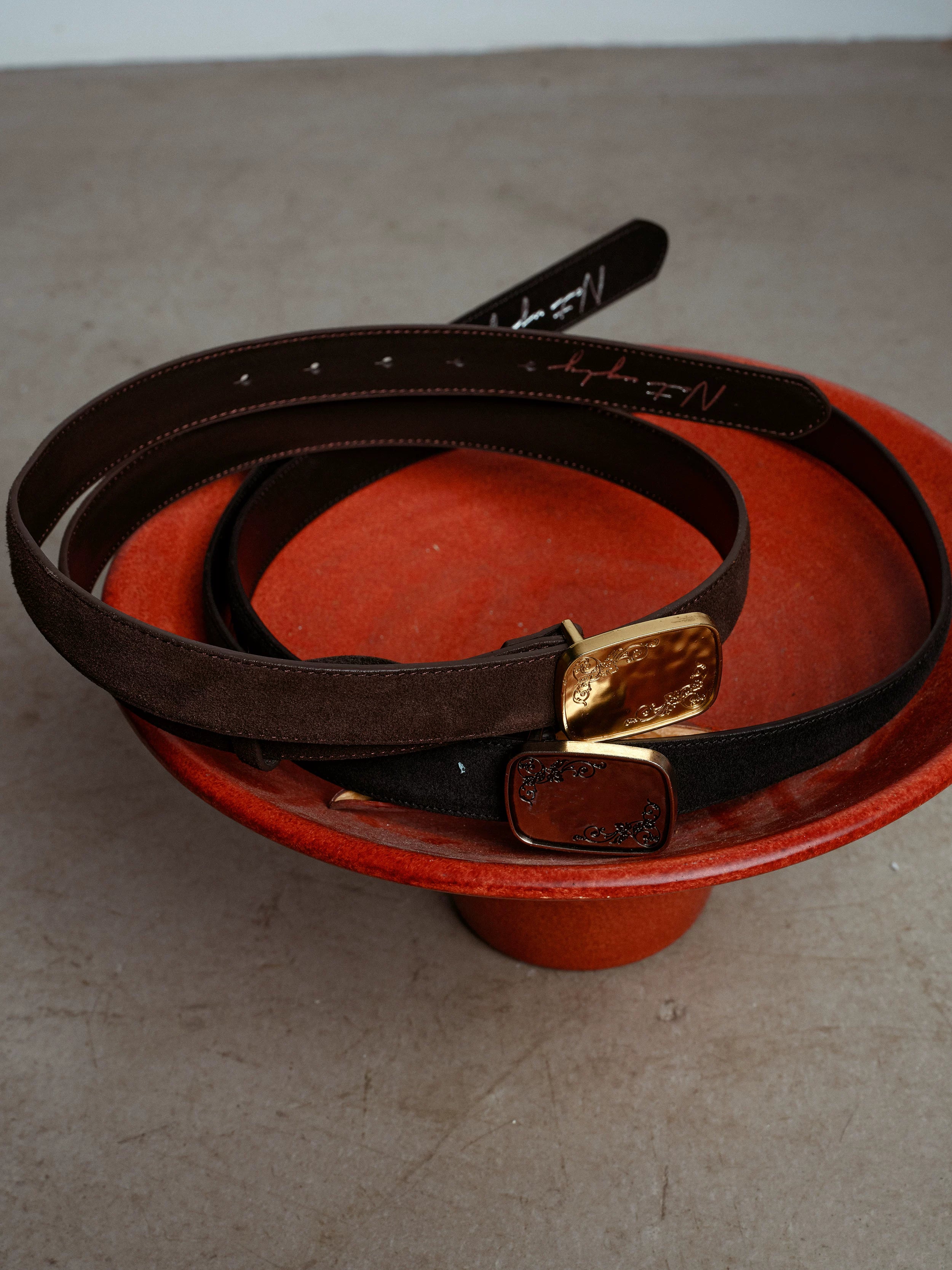 NOT UGLY Anti-Cashmere Electroplated Vine Relief Two-Tone Cowhide Belt