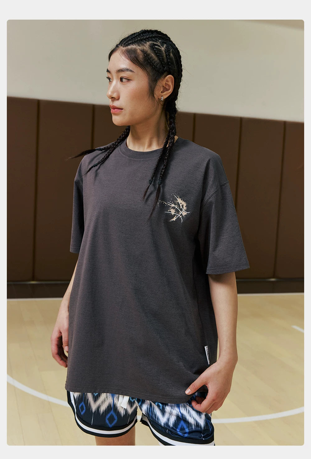 LUSHISI Casual Loose Tee