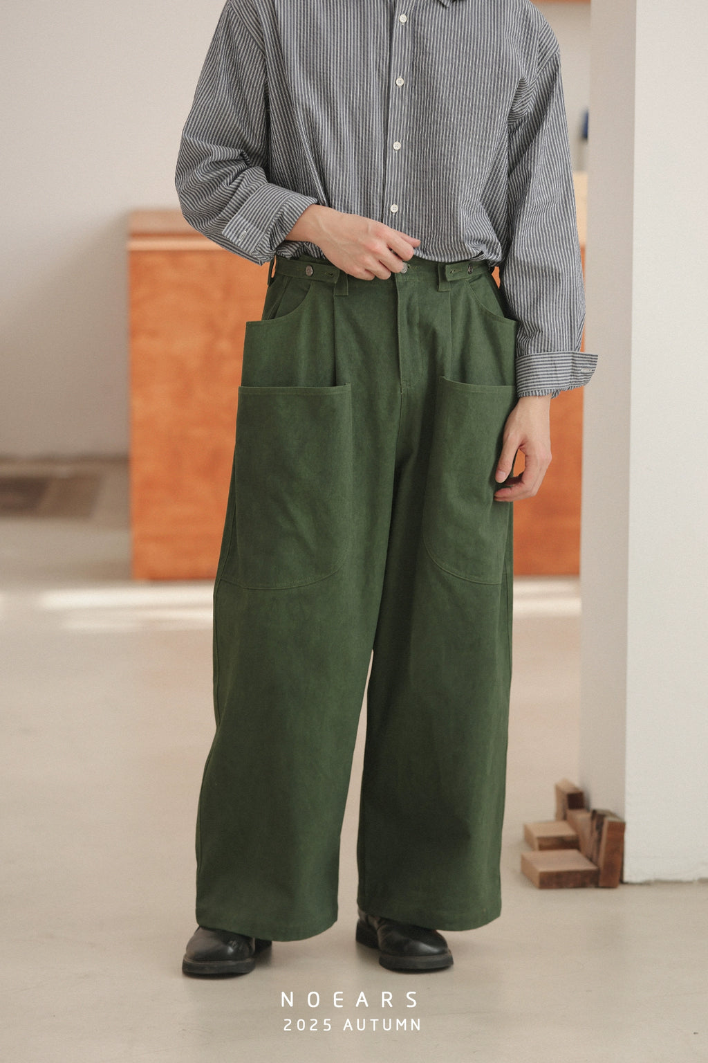 NOEARS Retro Japanese Multi-pocket Trousers