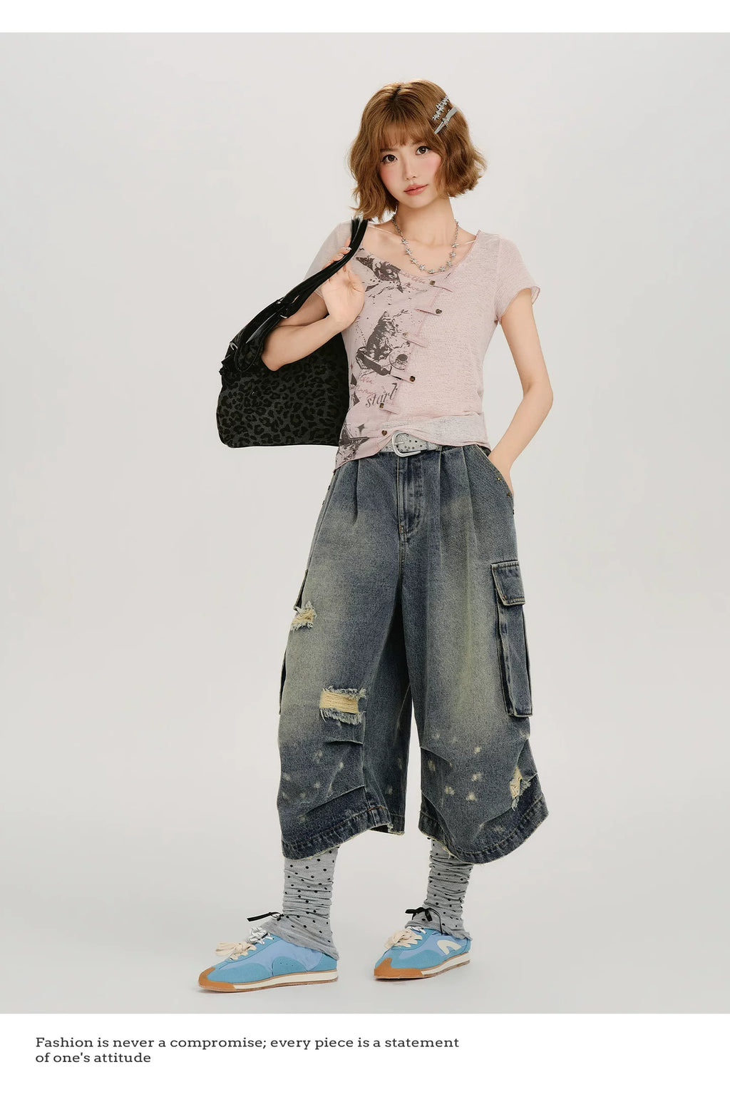 Girlyhalo Vintage Large Crewneck Shoulder-length Slim Tee