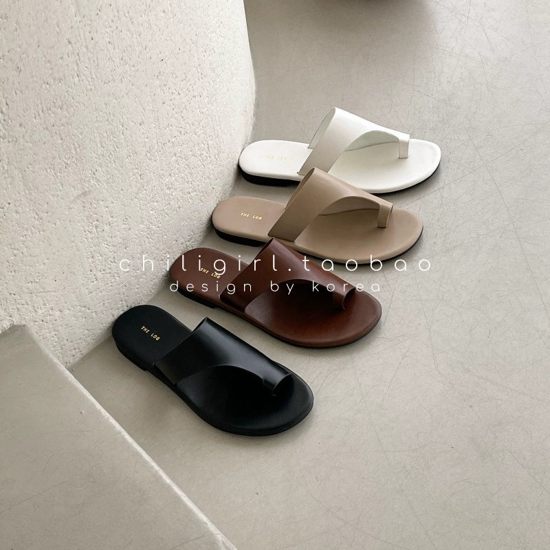 CHILIGIRL Cuff-toed Holiday Sandals